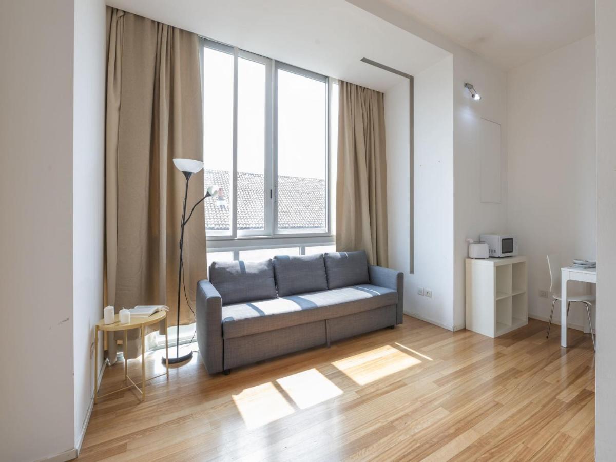 The Best Rent - Comfortable One Bedroom Apartment In Milan Downtown ภายนอก รูปภาพ