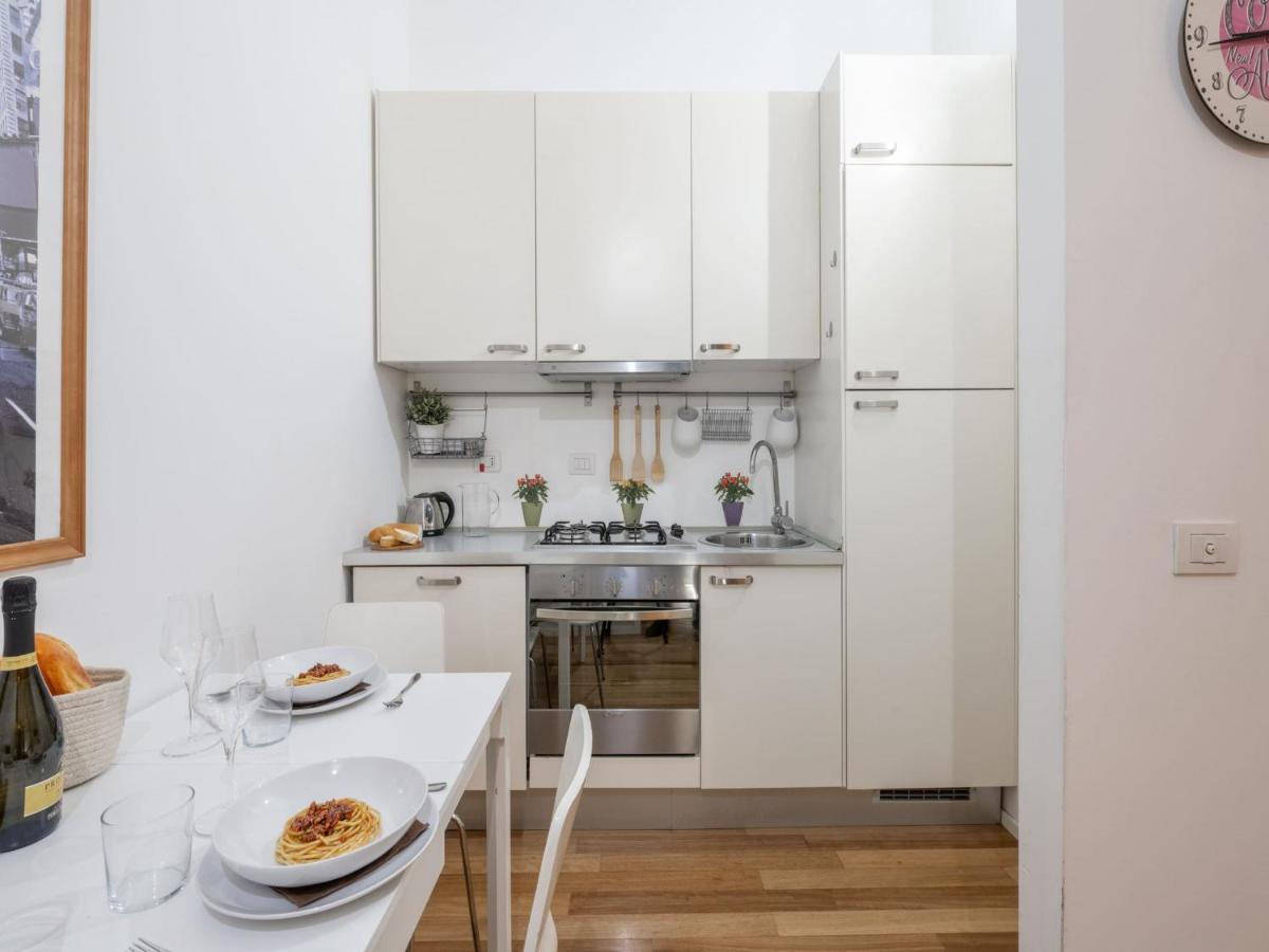 The Best Rent - Comfortable One Bedroom Apartment In Milan Downtown ภายนอก รูปภาพ