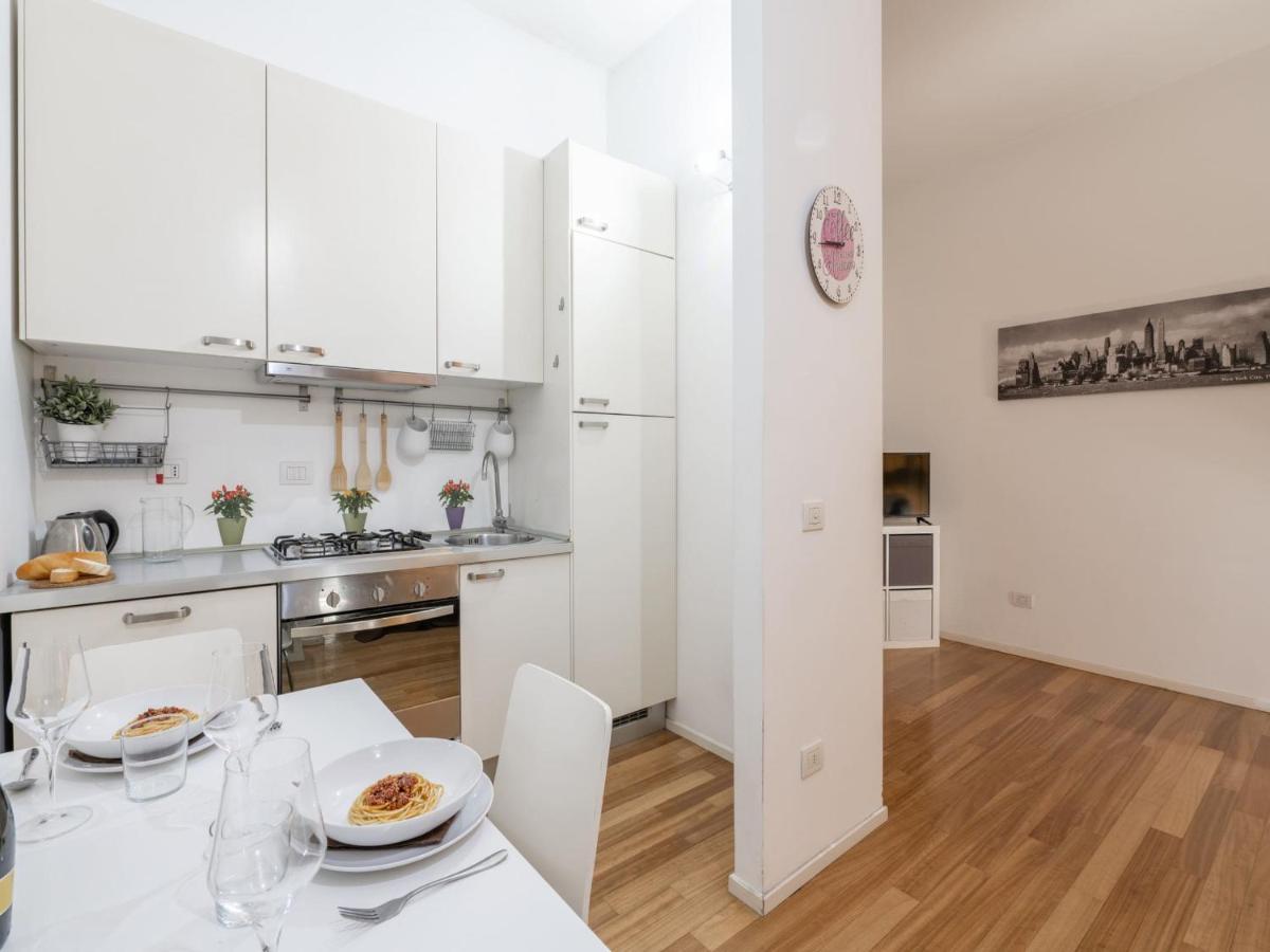 The Best Rent - Comfortable One Bedroom Apartment In Milan Downtown ภายนอก รูปภาพ