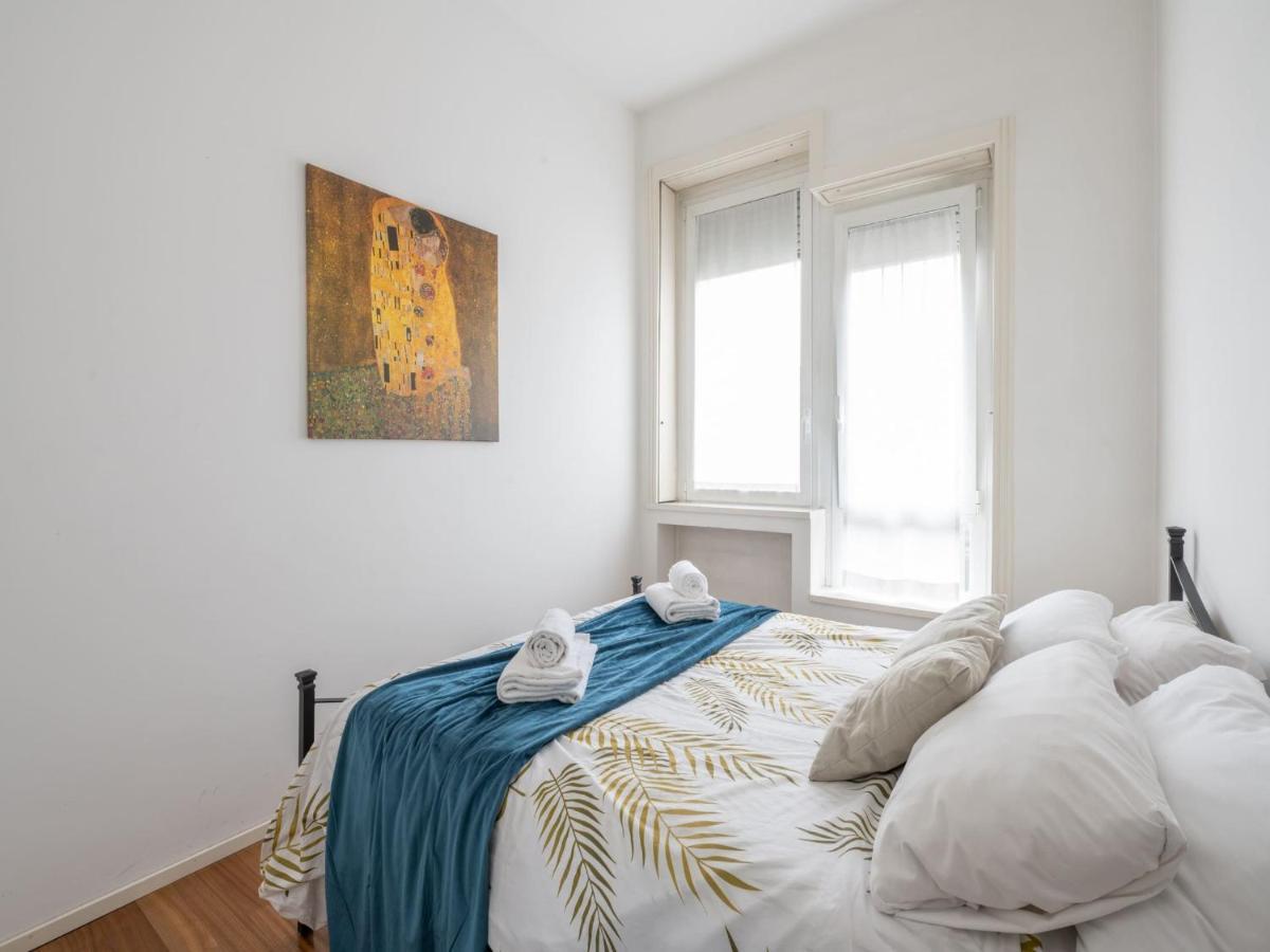 The Best Rent - Comfortable One Bedroom Apartment In Milan Downtown ภายนอก รูปภาพ